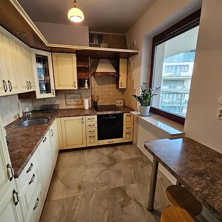Bulwary Wislane Ludwinowska Przy Forum By Renters 크라쿠프