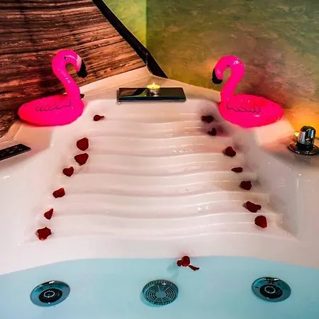 Hot Jacuzzi In Cracow Apartament Kraków