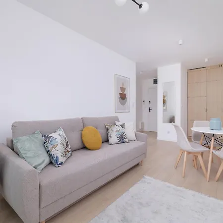 Krowoderska With Balcony Near Center By Rent Like Apartment
