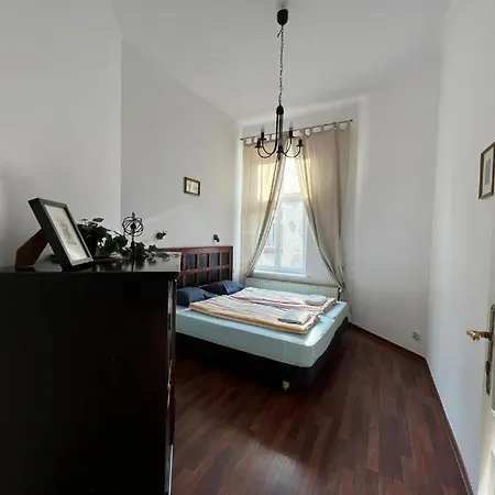 Apartment Plac Szczepanski / Old Town *