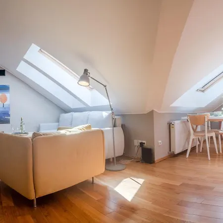 Apartment Castle View - Spacious - By Rentujemy *