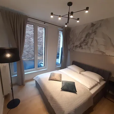 Apollo Prochowa 6 * Krakow
