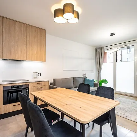 Apollo Prochowa 6 * Krakow