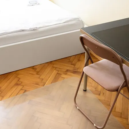 Lejlighed Homely 4 Bedroom - Old Town - By Upstairs Kraków