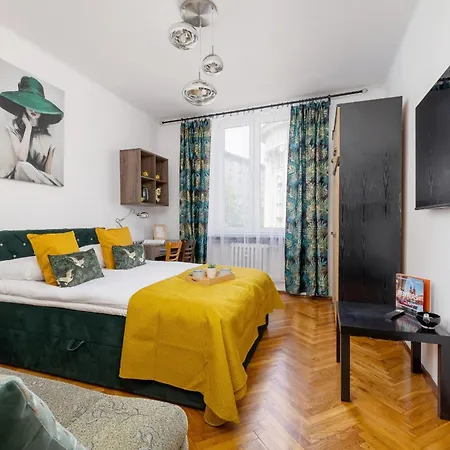 Rodzinny Z Dwiema Sypialniami Niedaleko Centrum Krakowa By Renters * 크라쿠프