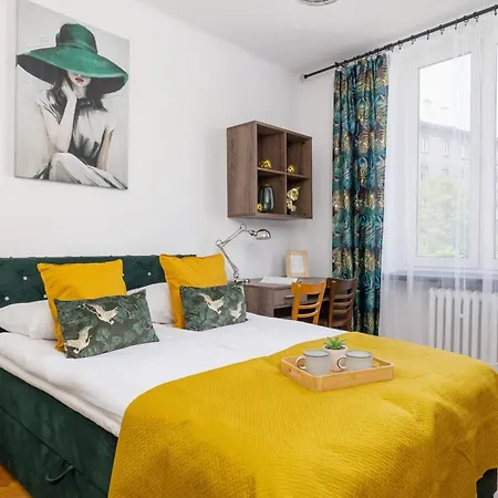 Rodzinny Z Dwiema Sypialniami Niedaleko Centrum Krakowa By Renters 아파트 크라쿠프