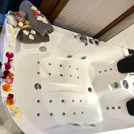 Jacuzzi Rakowicka 아파트
