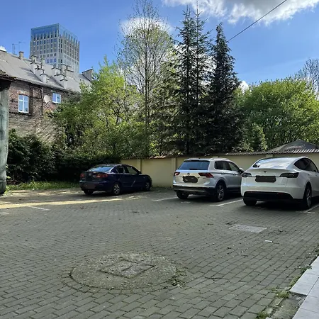 Iris Apartmanhotel