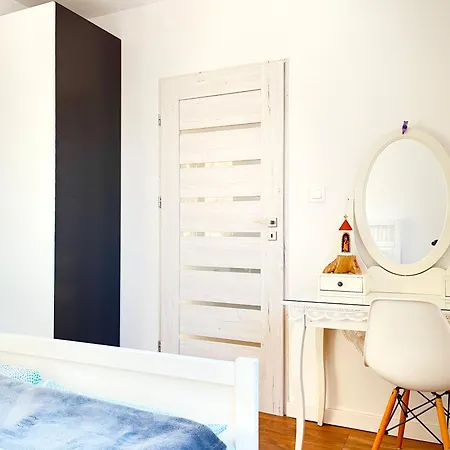 Large 74m2 For 6 Guests With 3 Bedrooms * Kraków