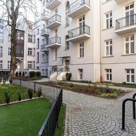 Cracow Starowislna By Renters