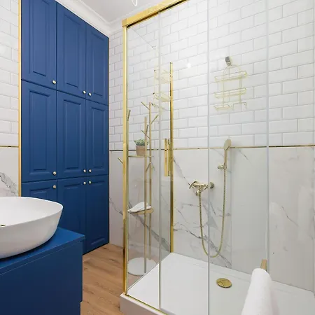 Dwupoziomowy W Krakowie Z Sauna, Jacuzzi, Parkingiem I Tarasem By Renters Prestige