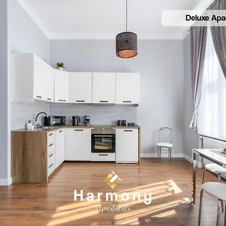 Harmony Elegant Old Town Apartment