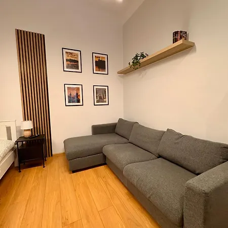 Roller Aparthotel *