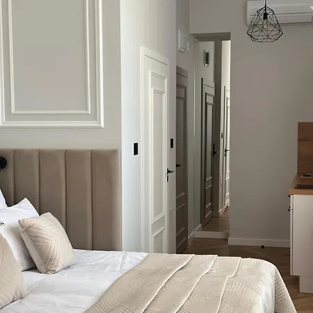 Daire Old Town Charm & Chic By Downtown Krakow