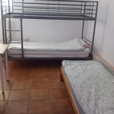 Lemon Tree Hostel *