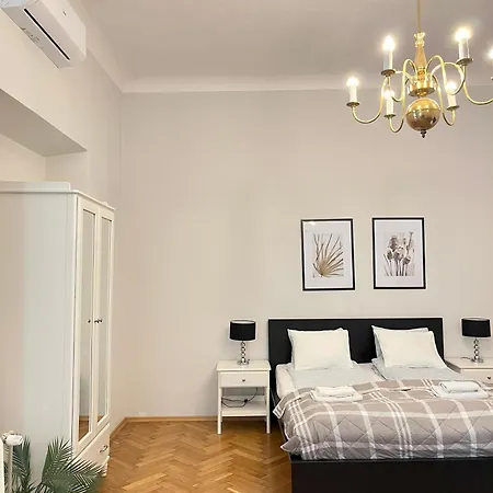 Apartment Cozy For Family Next To Wawel & Old Town Krakow