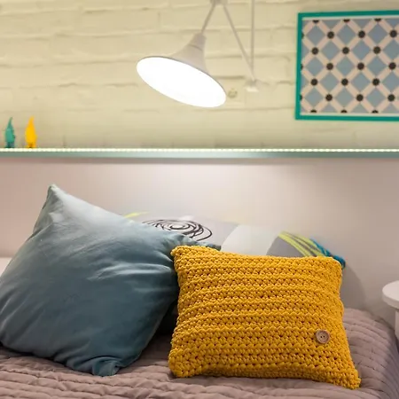 Apartment Cheerful Air Conditioned With Mezzanine And Parking - Old Town