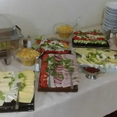 Arka Krakow Bed & Breakfast 2*