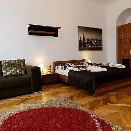 P&j Tourist Otel 5*