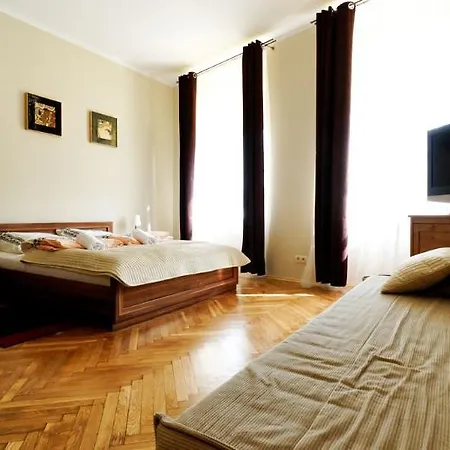 P&j Tourist Otel 5*