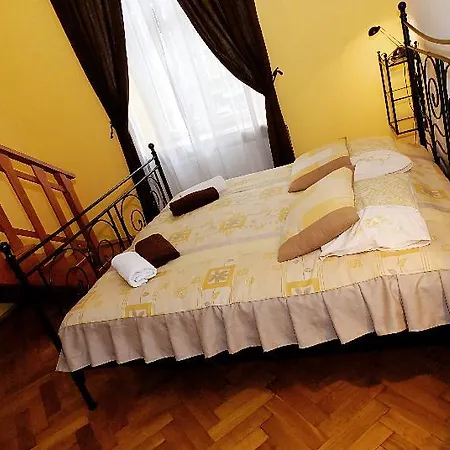 P&j Tourist Otel 5*