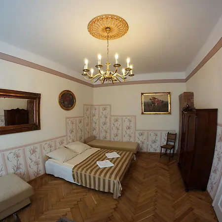 Florian Kazimierz Aparthotel 3*