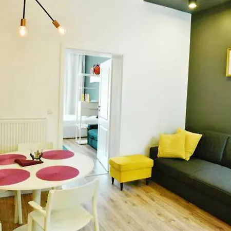 K12 Apartament *