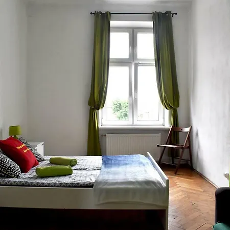 Good Bye Lenin Revolution Hostal