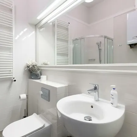 Krupnicza 10 By Pi Aparthotel 3*