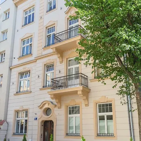 Cheerful Air Conditioned With Mezzanine And Parking - Old Town * Krakow