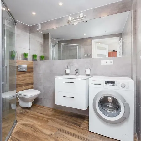 Apartment Cheerful Air Conditioned With Mezzanine And Parking - Old Town Krakow