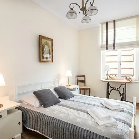 Cheerful Air Conditioned With Mezzanine And Parking - Old Town * Krakow
