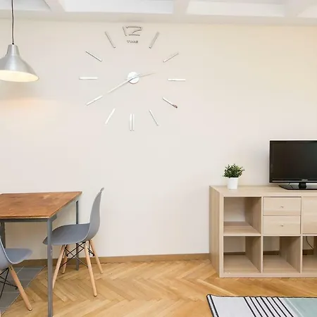 Private Flat In Heart P4you Pl Appartamento