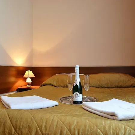 Bed & Breakfast Arka Krakow 2*