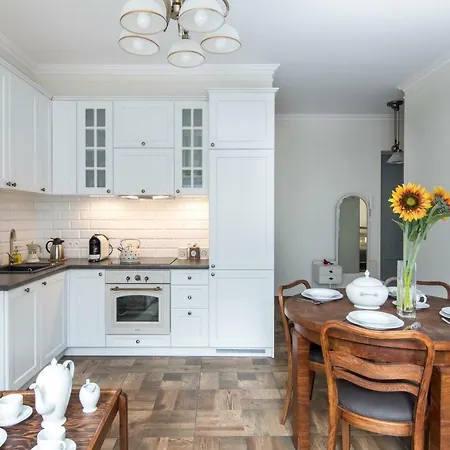 Cheerful Air Conditioned With Mezzanine And Parking - Old Town * Krakow