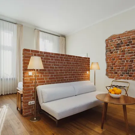 Bracka 6 Aparthotel 4*