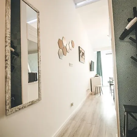 Rajska 3 Top Floor Apartment *