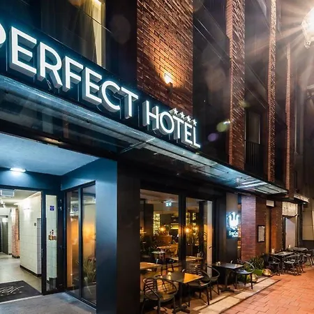 Perfect Hotel
