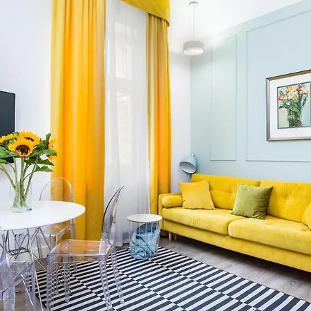 Cracow Rentals-zacisze Apartment