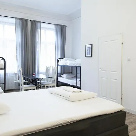 Little Britain Aparthotel Sauna&Daily Spa Hen&Stag Do Appart hôtel 2*