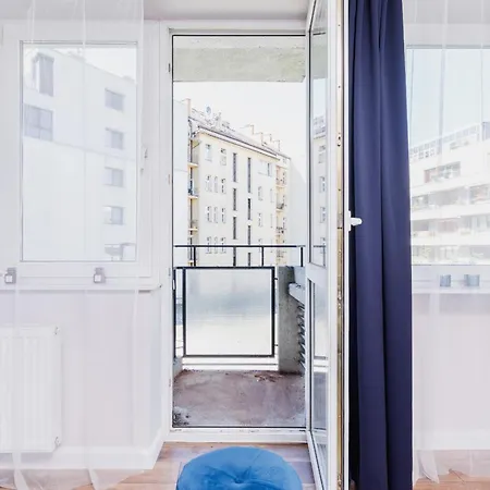 Apartment Przy Bulwarach Wislanych Kosciuszki By Renters Krakow