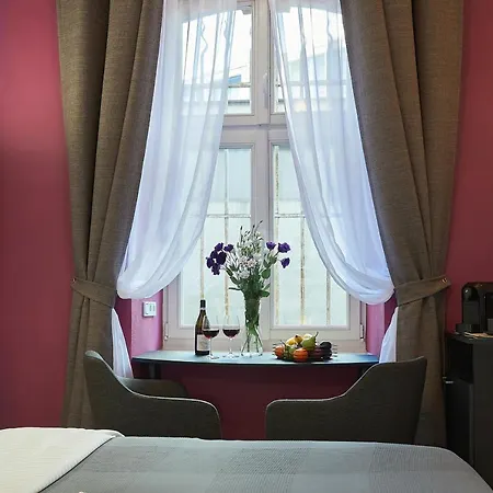 Bed & Breakfast 7 Heaven Elegant Old Town *