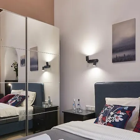 7 Heaven Elegant Old Town Bed & Breakfast *