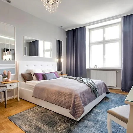 Aparthotel Main Square 3*