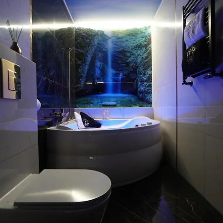 Apartment Lema Versace