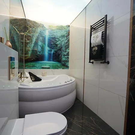 Lema Versace Apartment *