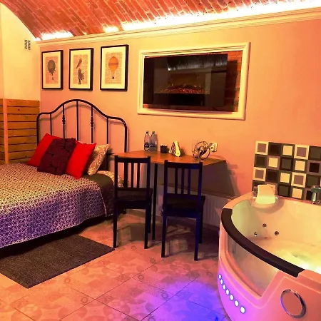 Bed & Breakfast Underground Jacuzzi *