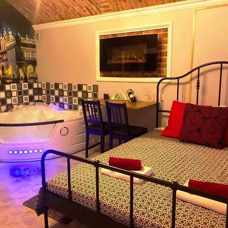 Underground Jacuzzi Bed & Breakfast *