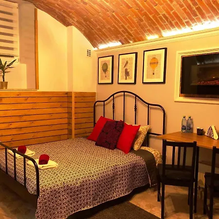 Bed & Breakfast Underground Jacuzzi Krakow