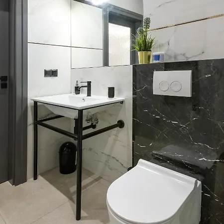 Luxury At The Main Square Tomasza Street Apartment Krakow